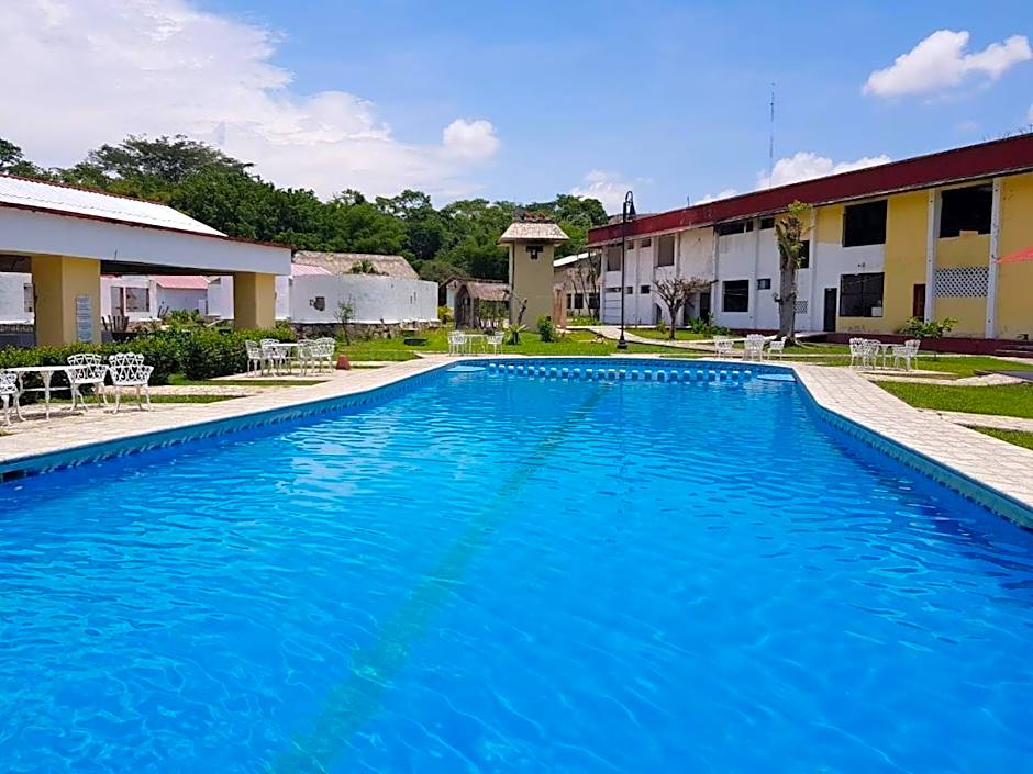 Hotel Villas Kin Ha