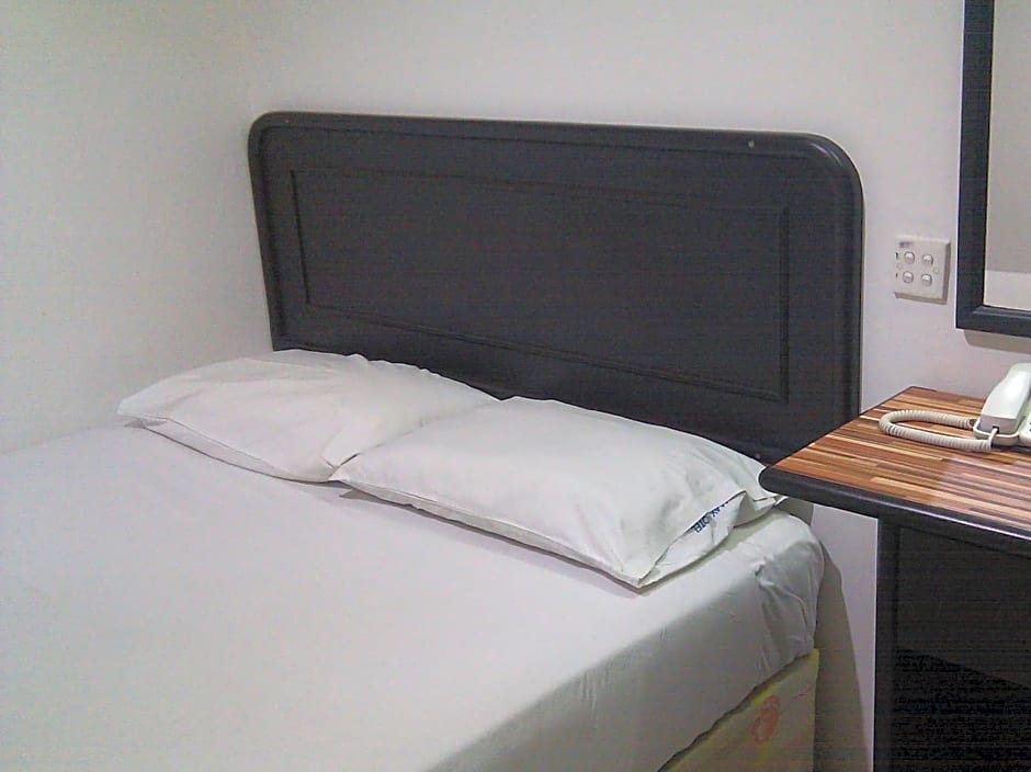 Wah May Hotel