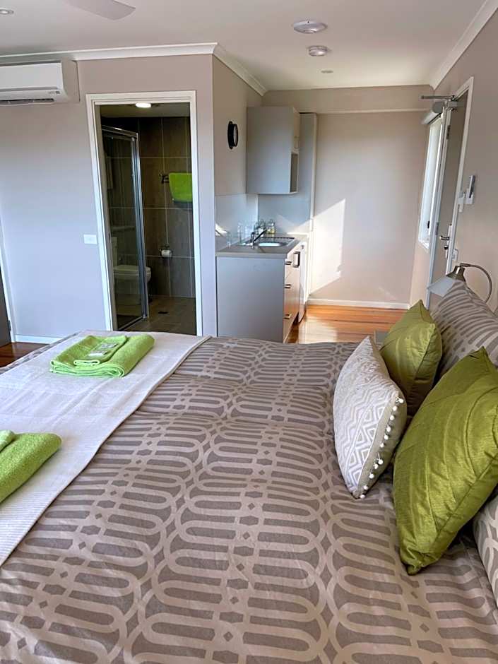 Sinclairs Country Retreat - Adults Only