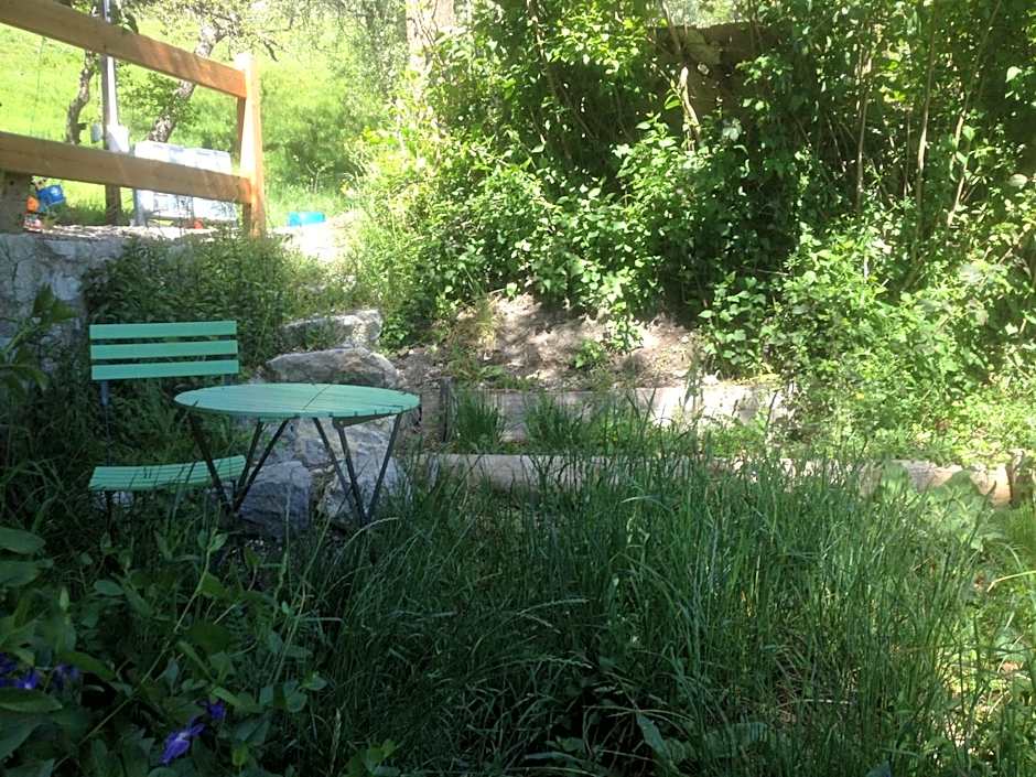 Eco-hôtel et Yourtes du Mercantour