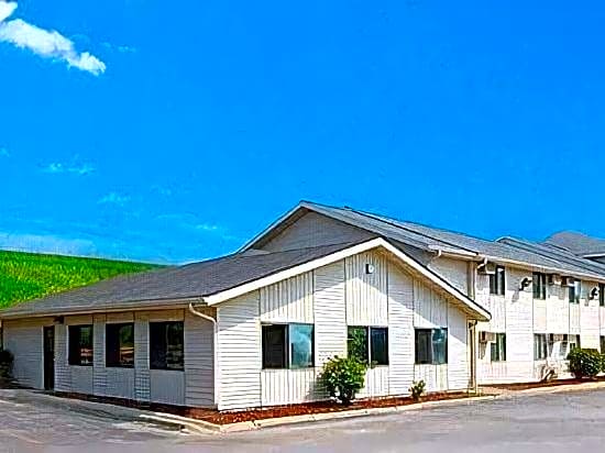 Motel 6 Omaha, NE