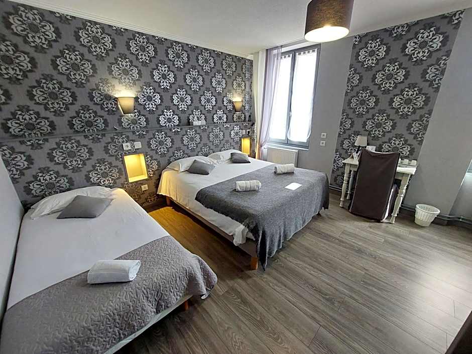 Logis Hotels - Auberge de l'Ile - Hotel 3 etoiles et Restaurant