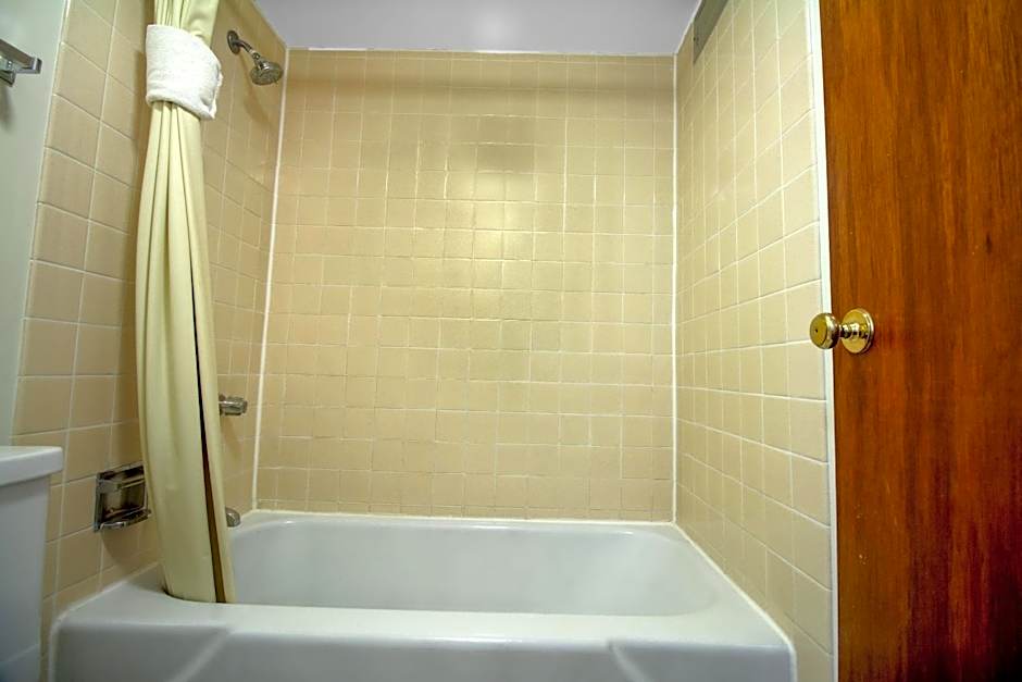 HomeTown Inn By OYO - Liberal, KS