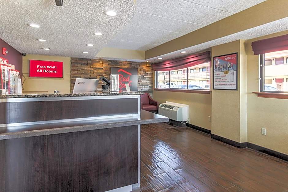 Red Roof Inn Detroit - Troy