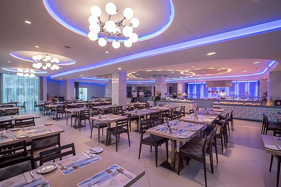 Vassos Nissi Plage Hotel & Spa