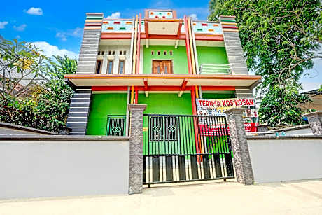 OYO Life 93147 Rumah Kos Shilah Habib Syariah