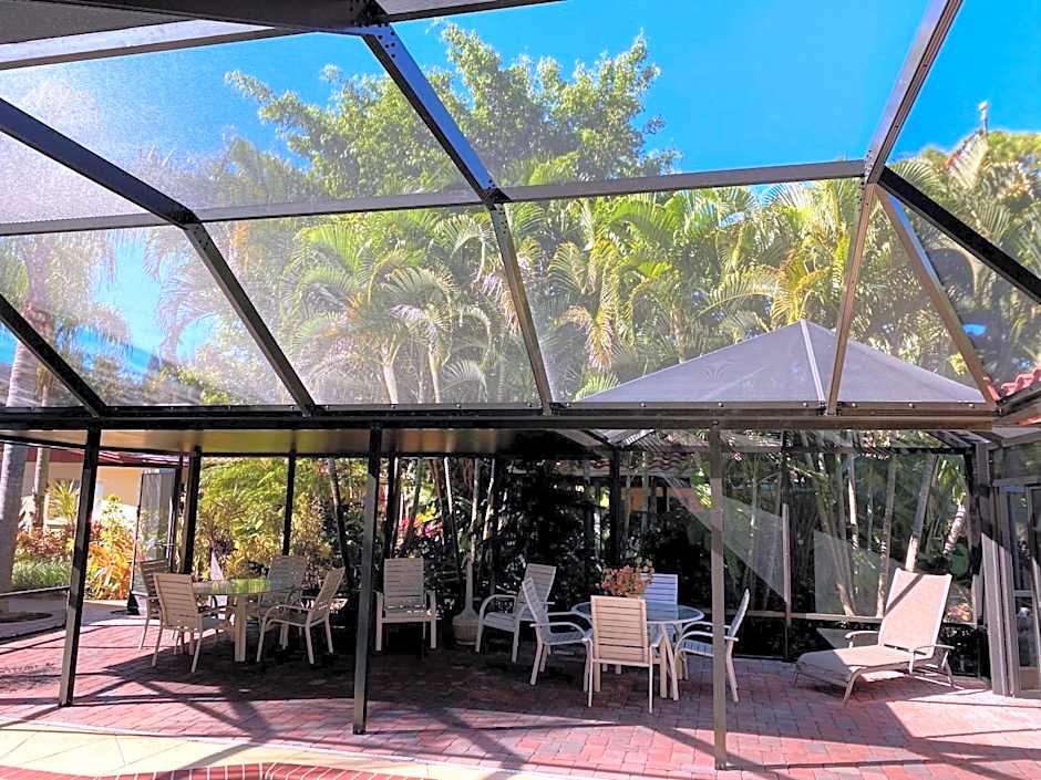 Tropical Villas Of Venice Beach
