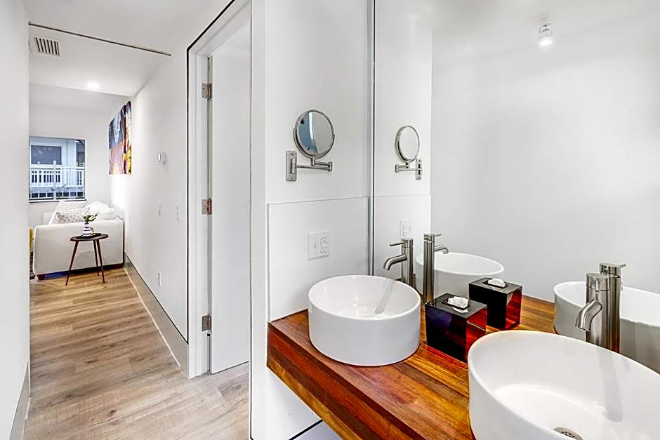 Ocean Treasure Beachside Suites