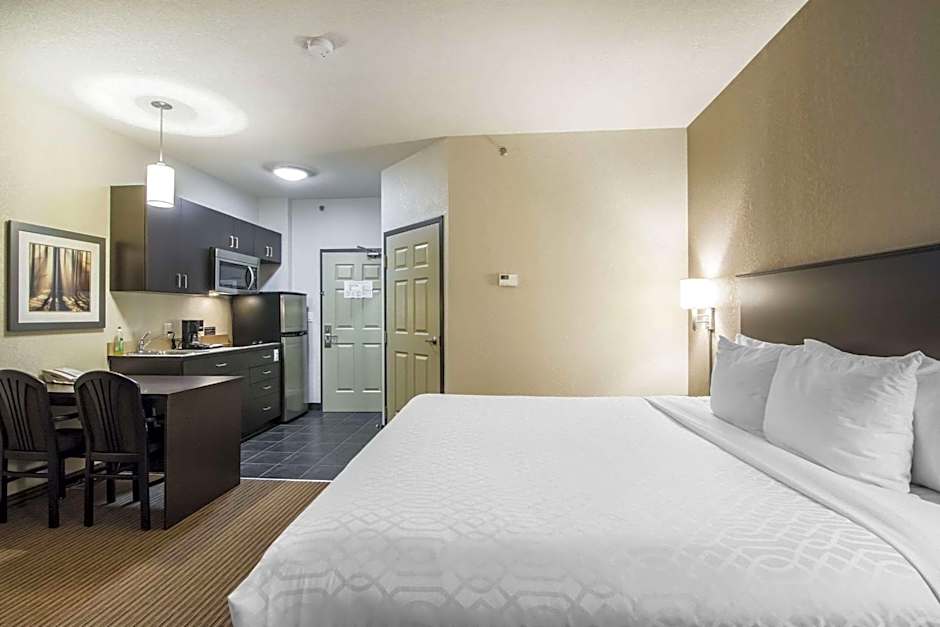 Quality Inn & Suites Thompson