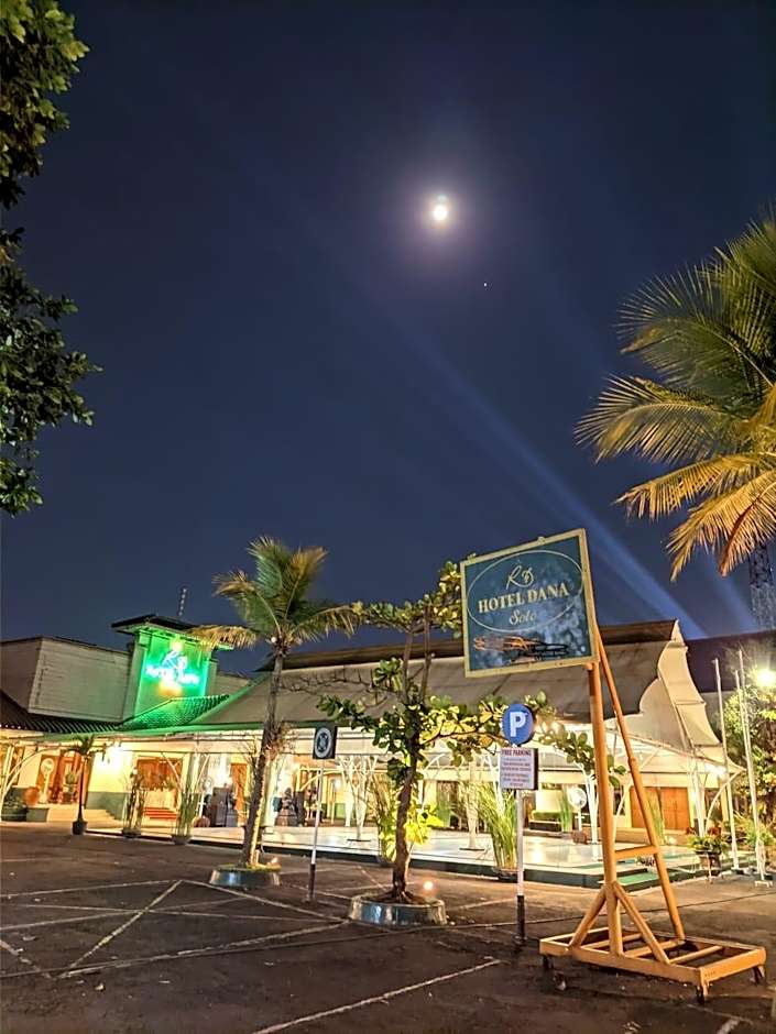 Hotel Dana Solo