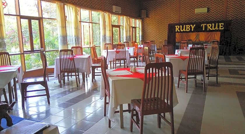 Ruby True Hotel