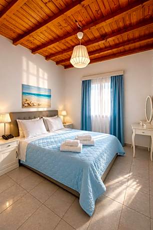 One-Bedroom Superior Apartment with Sea View