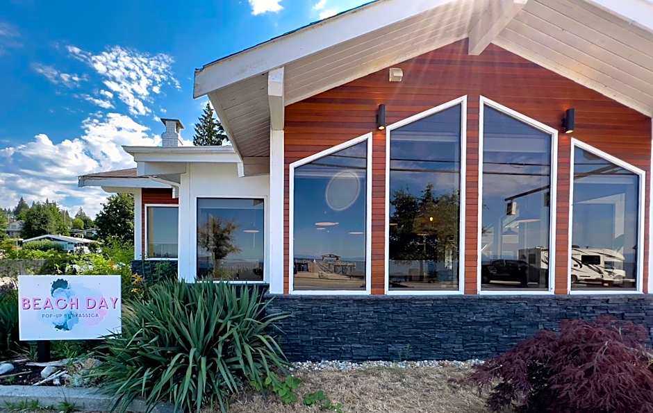 The Oceanside, a Coast Hotel