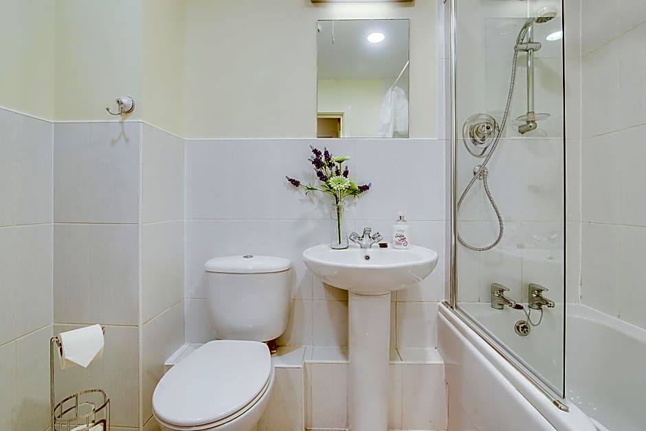 Mica Point City Centre Apartment