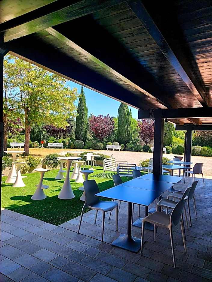 Montebello Park Hotel