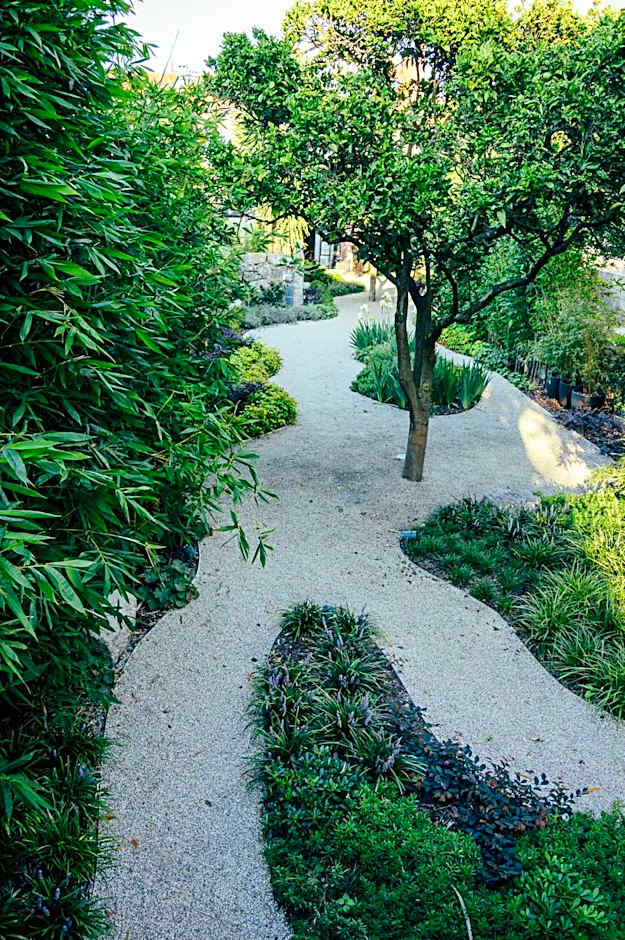 Queen's Garden Hostel