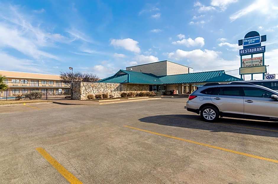 Rodeway Inn Arlington