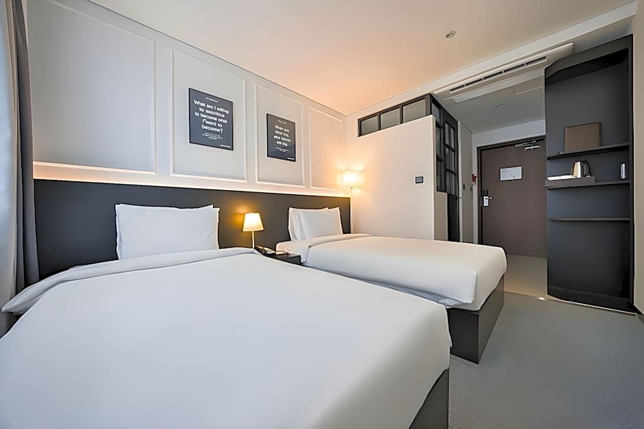 VELLA SUITE HOTEL