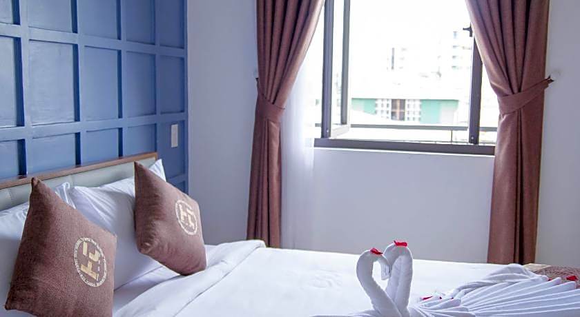 Poetic Hue Hotel & Spa