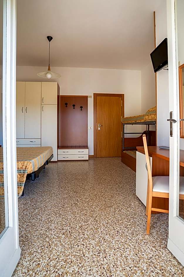 Hotel Happy