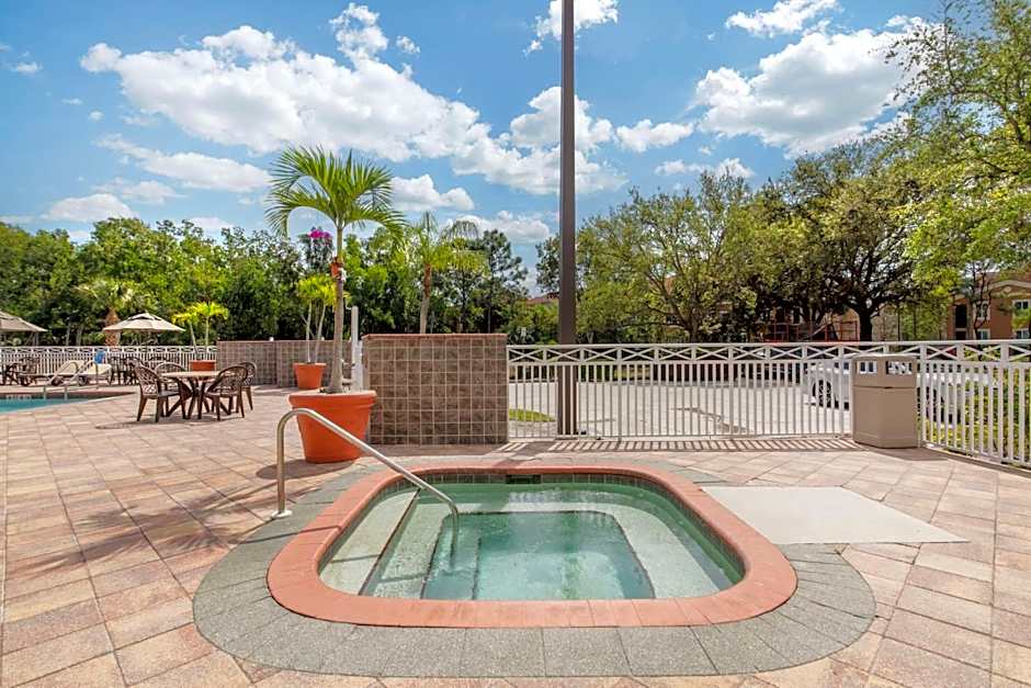 Best Western Naples Plaza Hotel