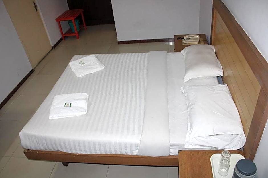 Hotel Preethi Palace