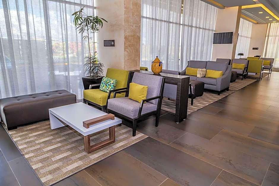 Hampton Inn & Suites By Hilton Puebla