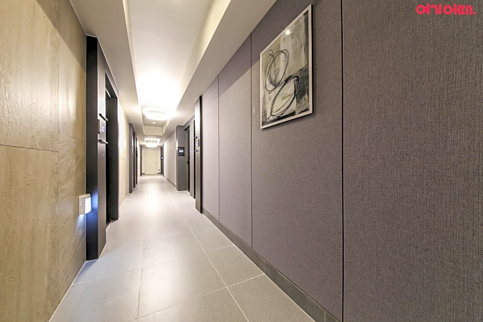 Yeonsan Hound Hotel