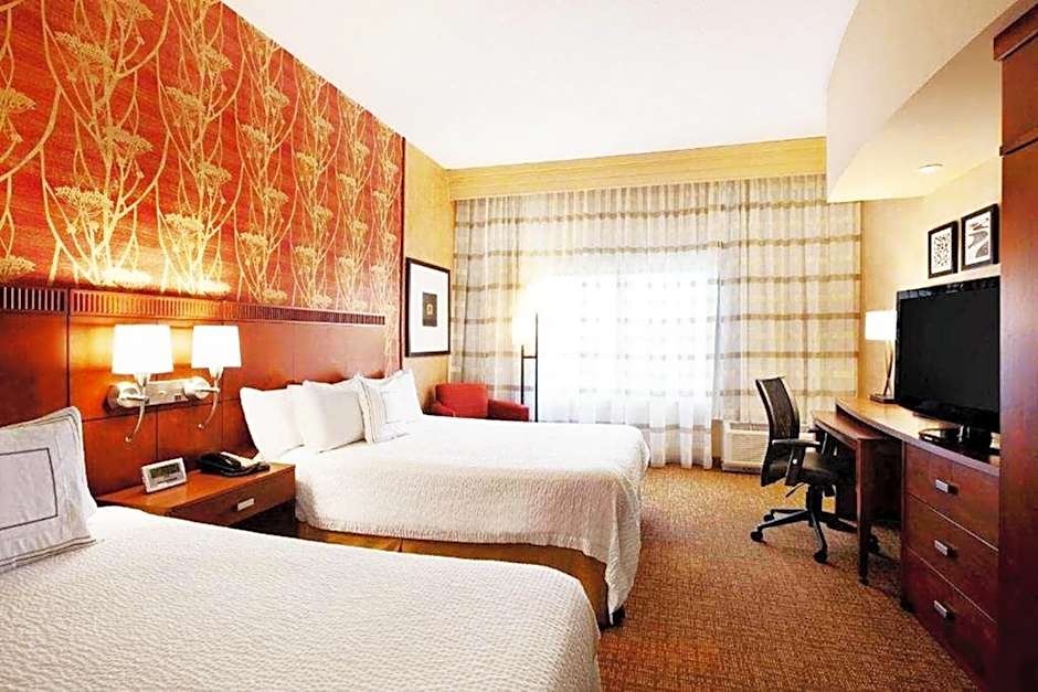 Sonesta Essential Junction City