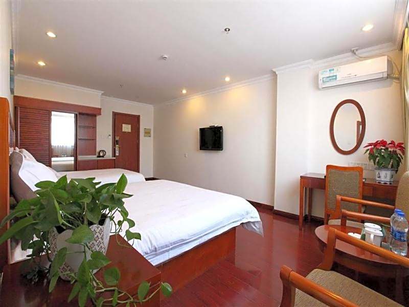 GreenTree Inn Jiangsu Taizhou Taidong Railway Station Business Hotel