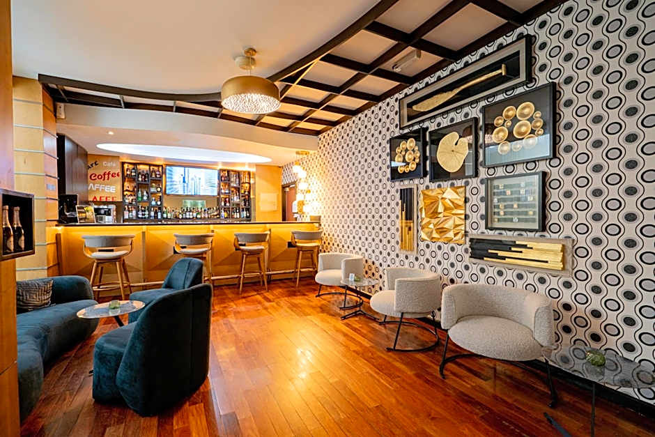 Hodelpa Garden Court