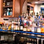 Holiday Inn Hotel & Suites Warren by IHG