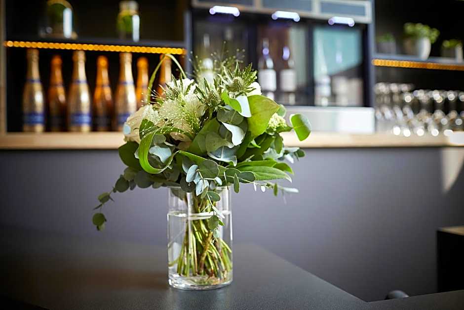 Seven Urban Suites Nantes Centre