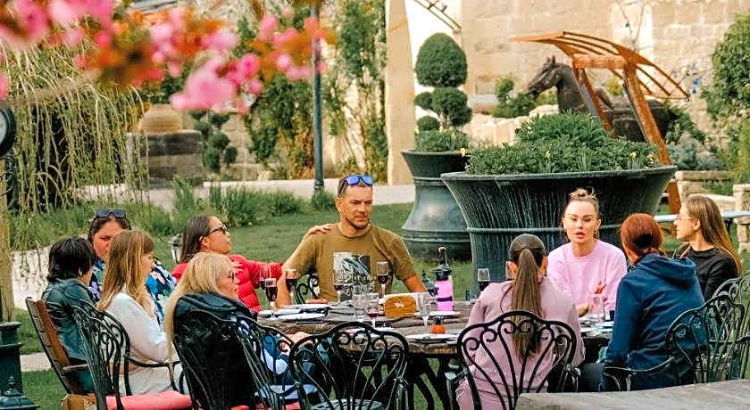 Seraphim Cave Hotel