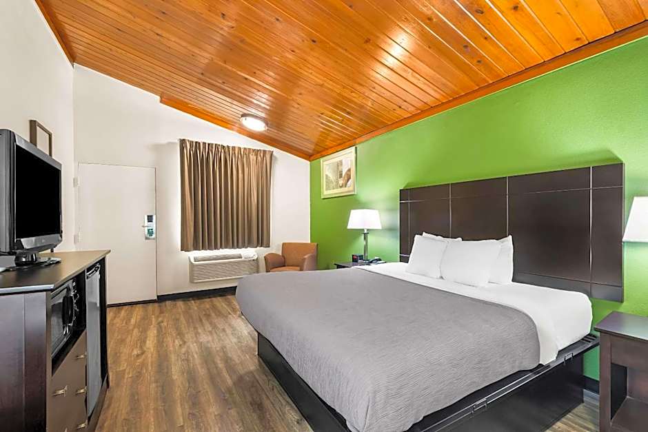 Quality Inn Tullahoma