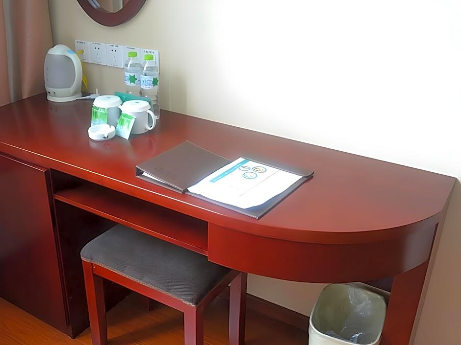 GreenTree Inn Shandong Qingdao Jiaozhou Sanlihe Park Express Hotel