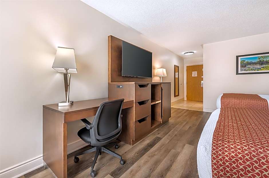 Best Western Smiths Falls Hotel