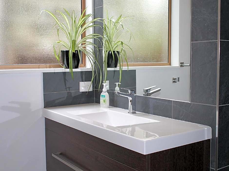 Inn the Bay Bed & Breakfast