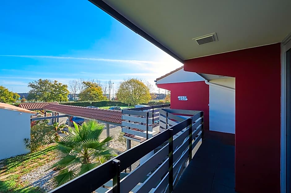 Kyriad Bordeaux - Merignac Aéroport