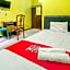WILUDJENG Guest House near Alun Alun Sragen Mitra RedDoorz