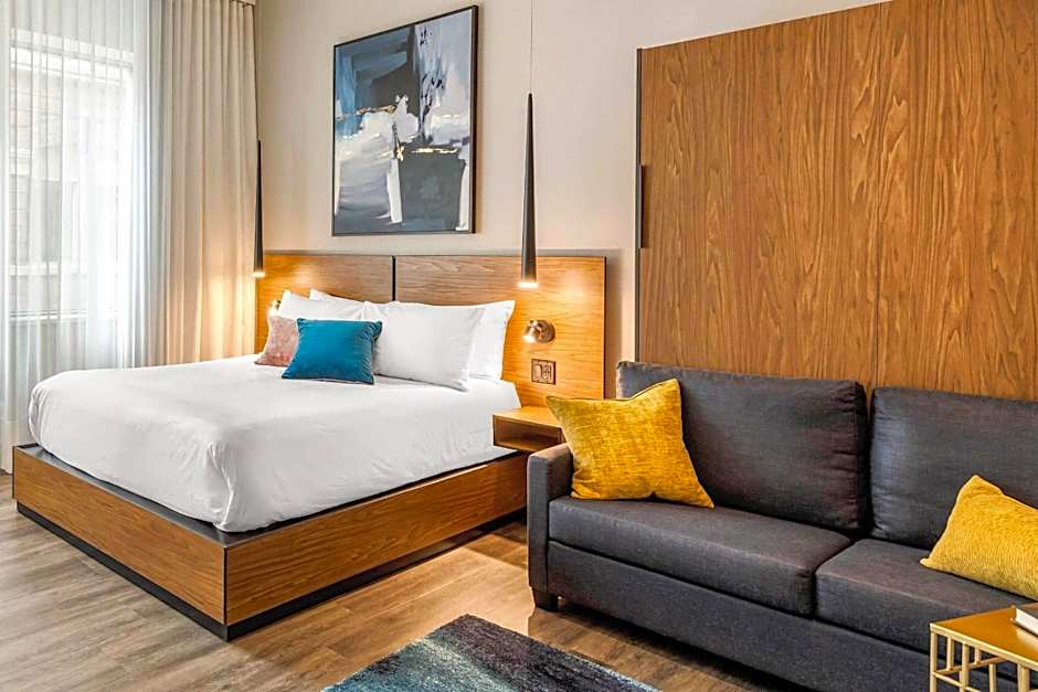 Hotel Royal William, an Ascend Collection Hotel