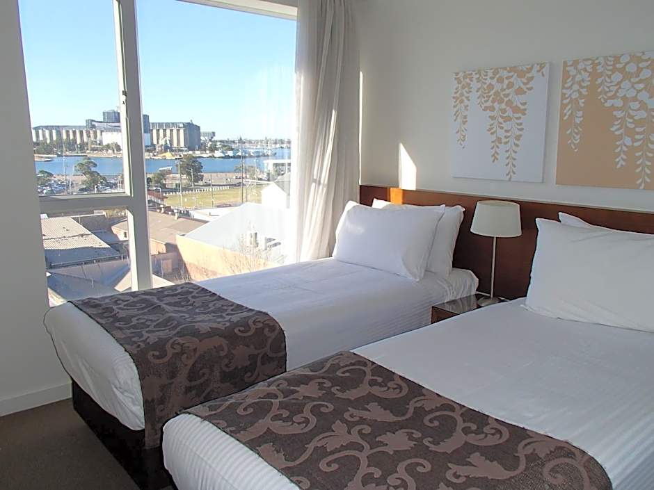 Newcastle Central Plaza Apartment Hotel Official