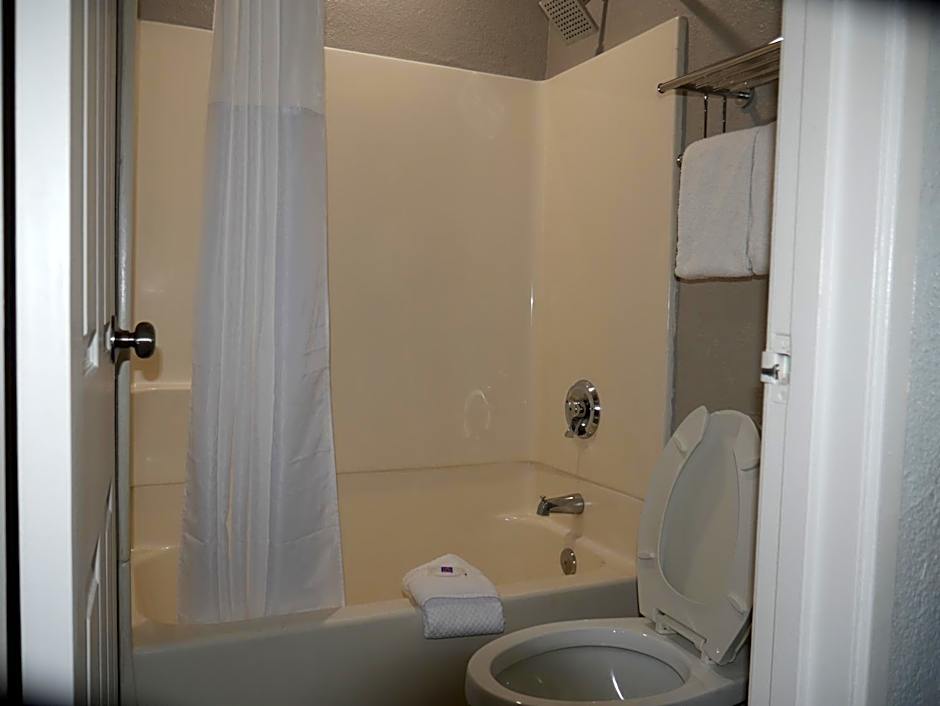 Motel 6-Tacoma, WA - South