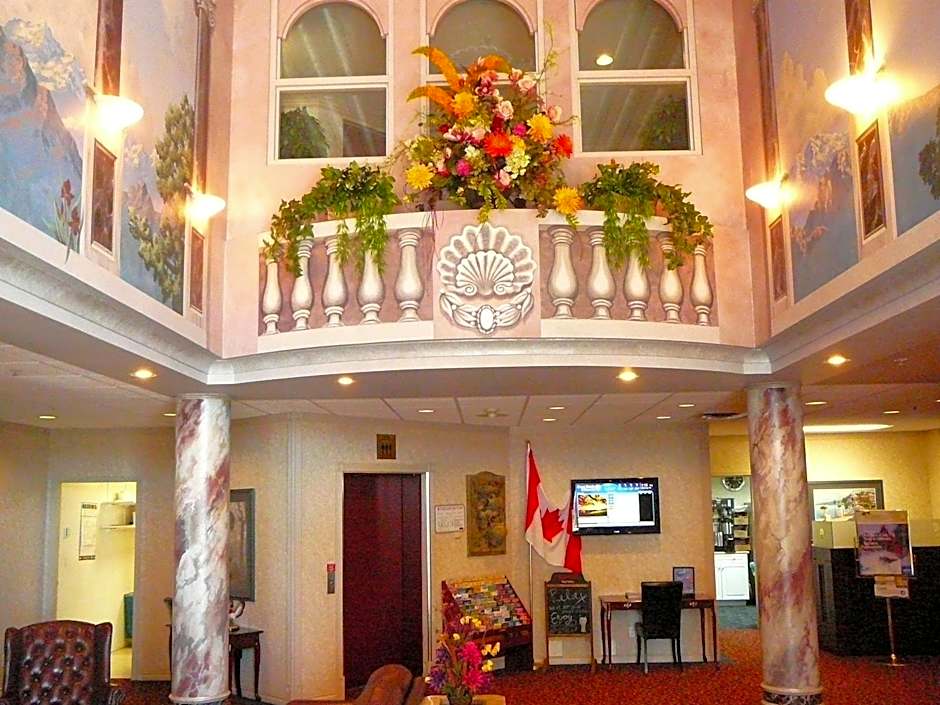 Coast Abbotsford Hotel & Suites