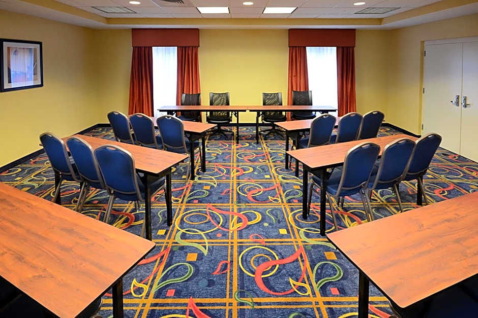 Hampton Inn By Hilton And Suites Charlotte Huntersville