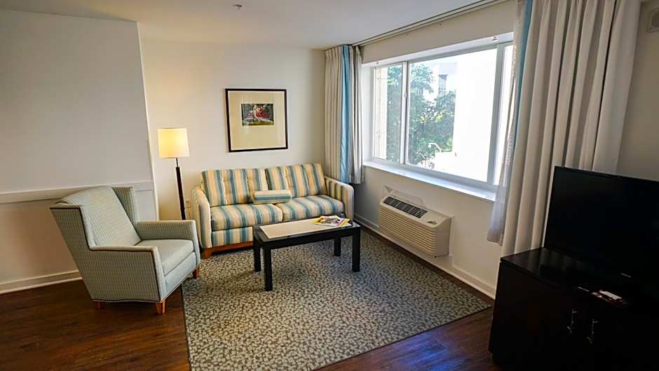 The Banyan Hotel Fort Myers, Tapestry Collection by Hilton