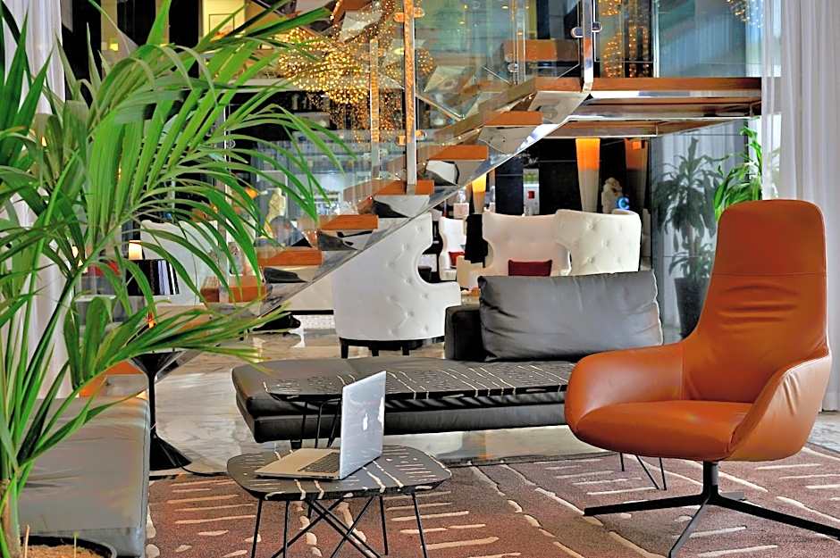 Royal Tulip City Center