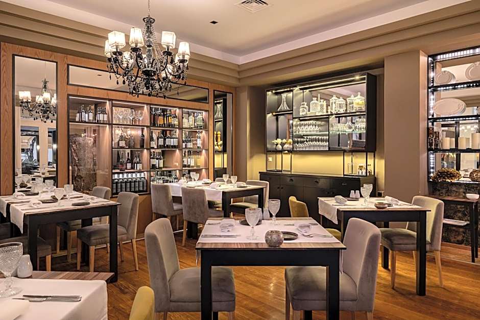 Onyria Quinta da Marinha Hotel