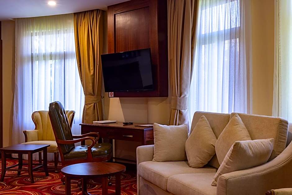 Hermosa Garden Hotel