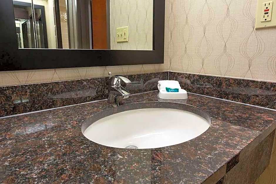 Heritage Inn & Suites The Woodlands, Trademark by Wyndham